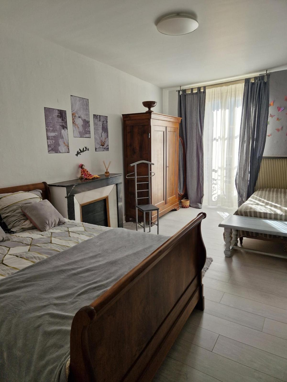Appartement 120 M² Duplex Coeur Historique Au Calme Le Puy-en-Velay Exteriör bild