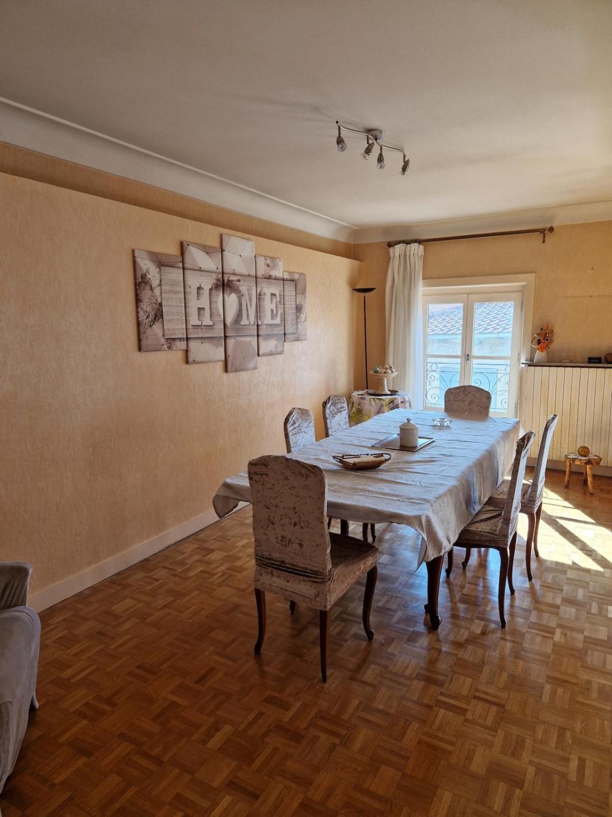 Appartement 120 M² Duplex Coeur Historique Au Calme Le Puy-en-Velay Exteriör bild