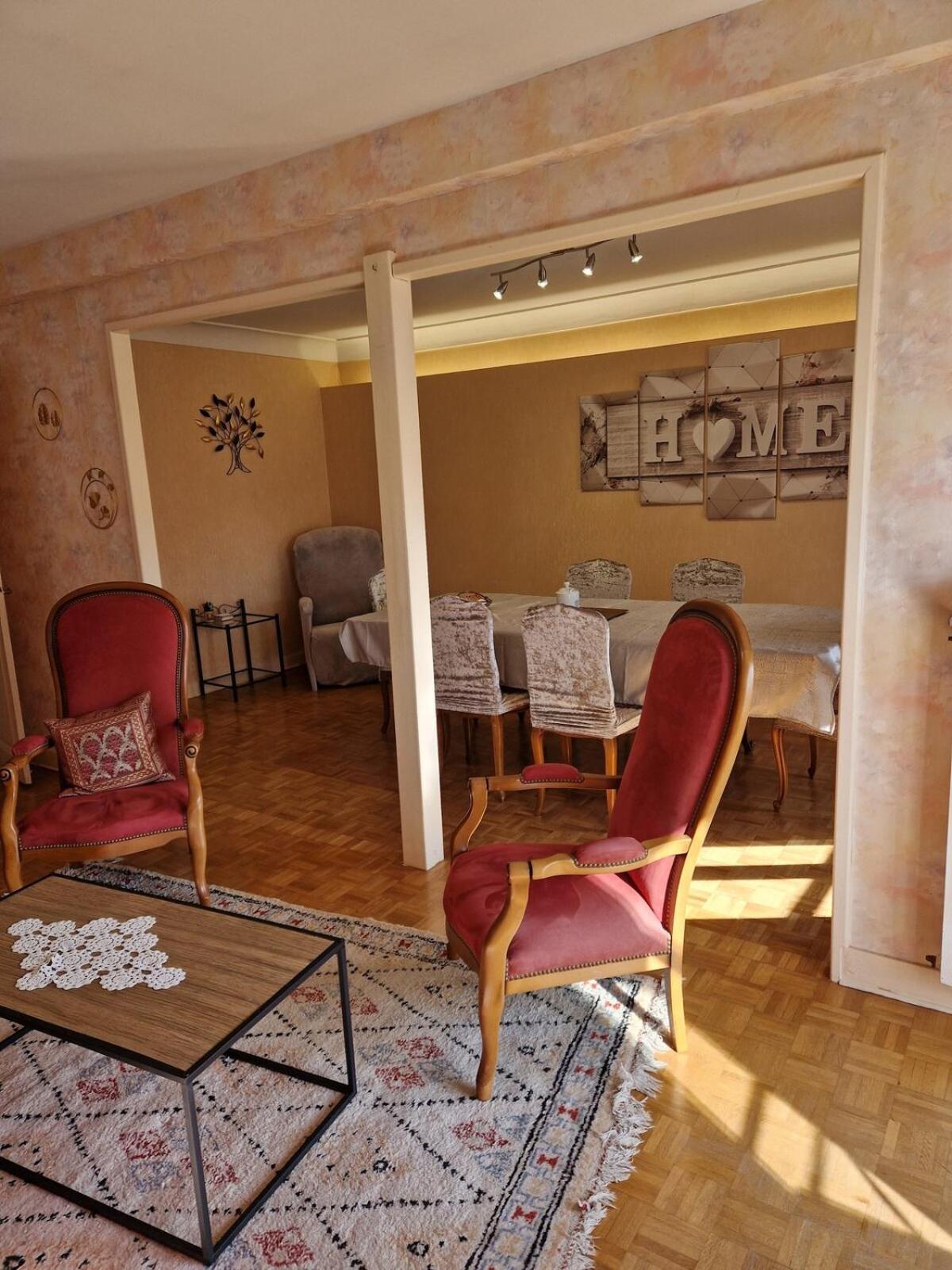 Appartement 120 M² Duplex Coeur Historique Au Calme Le Puy-en-Velay Exteriör bild